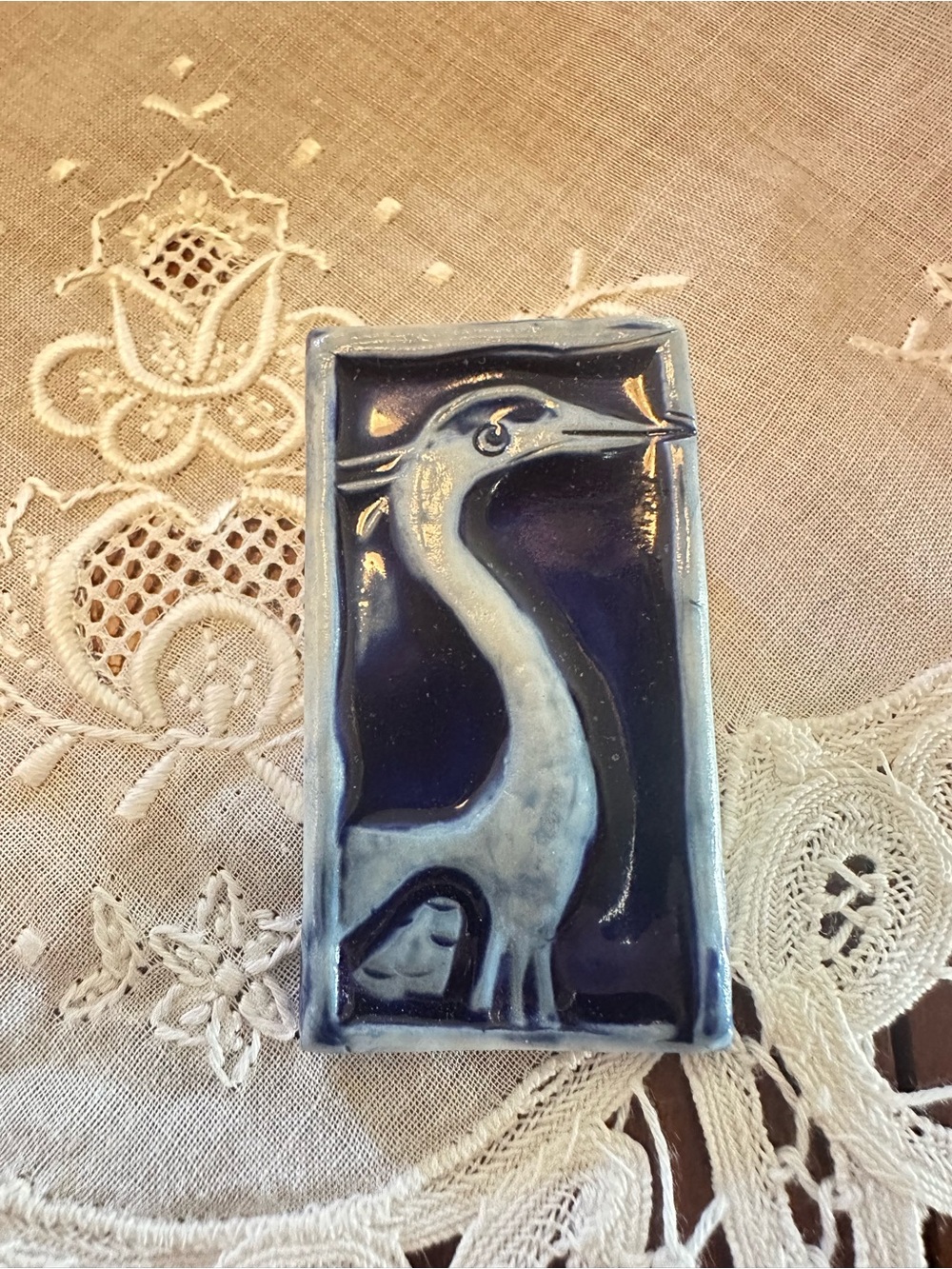 Signed Karen Wooko 1998 Ceramic Egret Bird Brooch Pin